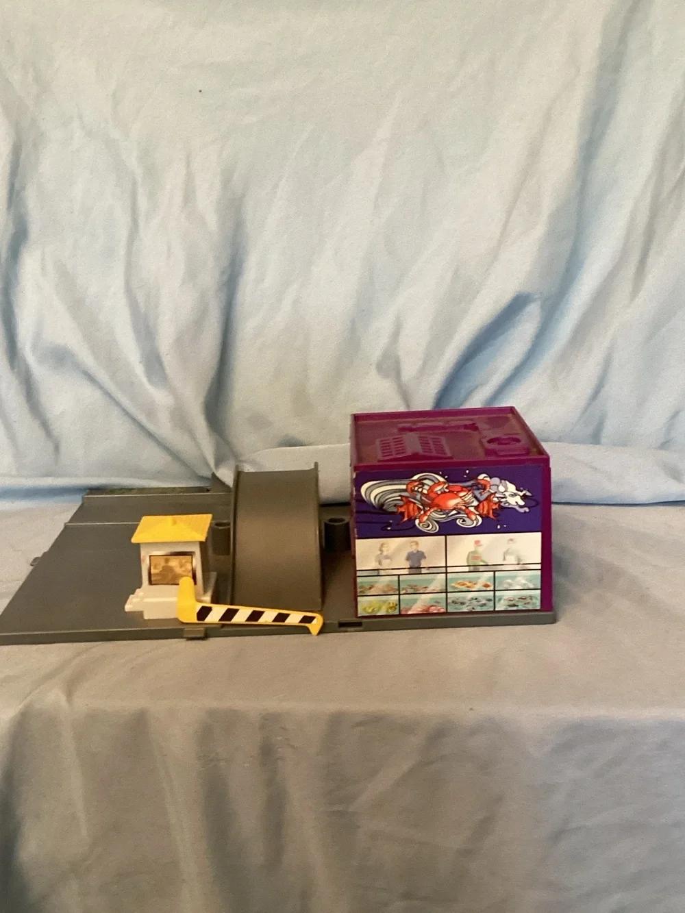 Hot Wheels Purple and Gray Kids Vehicle Playset with Yellow Accent